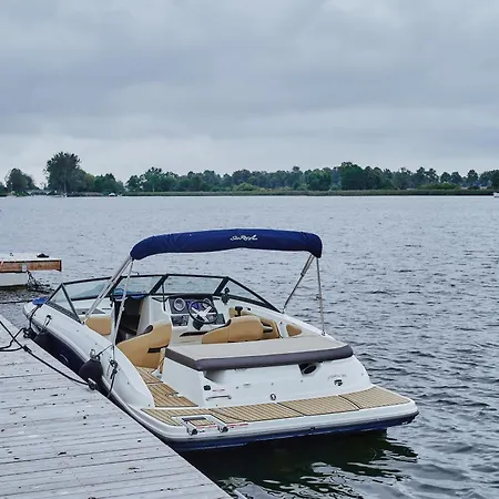 Lägenhet Pustelnia Z Plaza Nad Jeziorem *